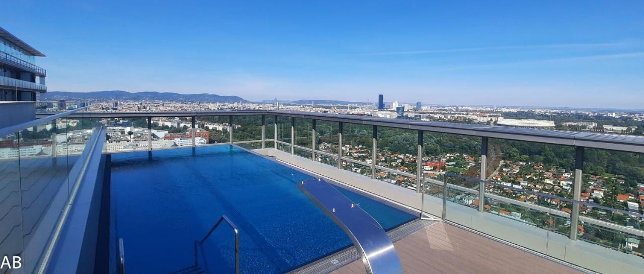 Superior Apartment & Rooftop Pool Wien Eksteriør billede